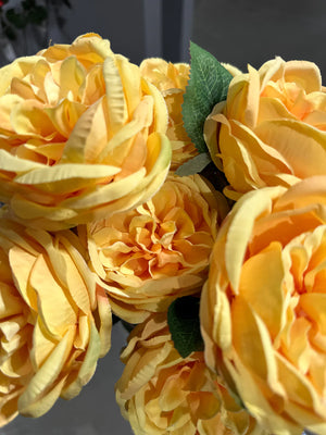 Boeket rozen met 10 bloemschermen - Thalia | 45 cm